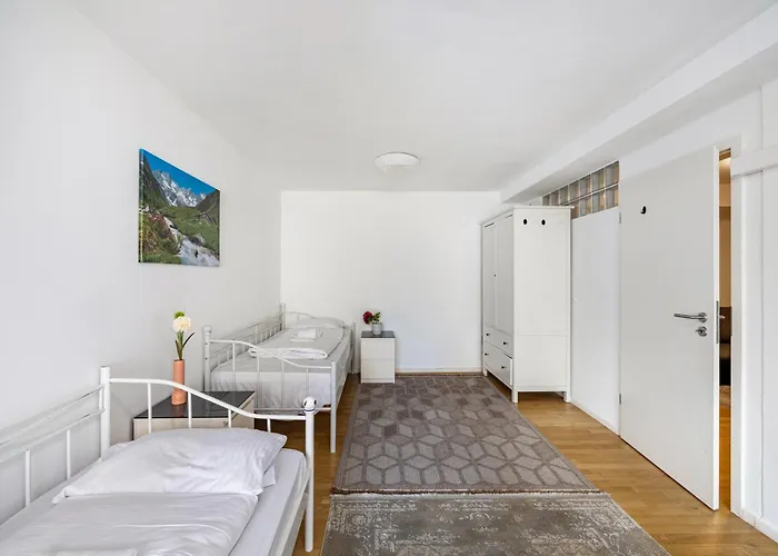 - Aldars 12 Lägenhet *