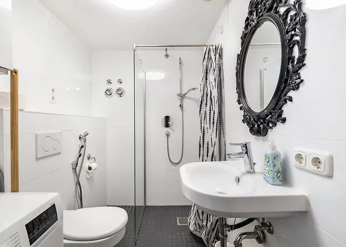 - Aldars 12 Apartman München